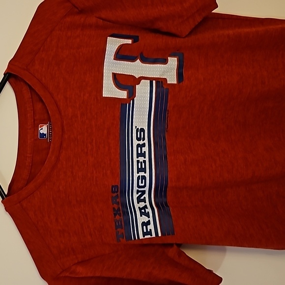 3/$30 Genuine MERCHANDISE Texas Rangers Red Dri Fit T-Shirt Size Small - Picture 7 of 8